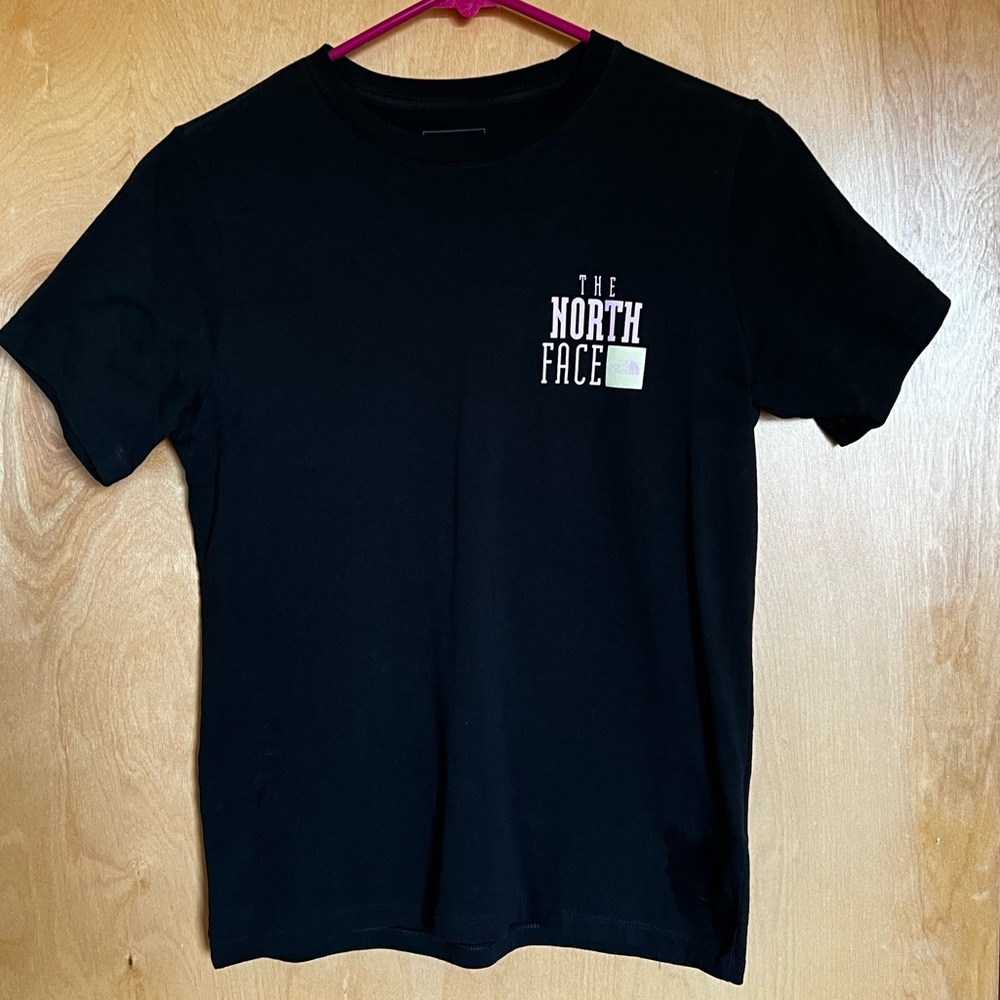 NORTH FACE TEE